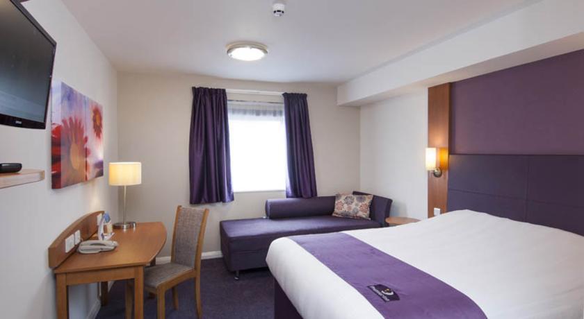 Premier Inn Wolverhampton - North Exterior photo