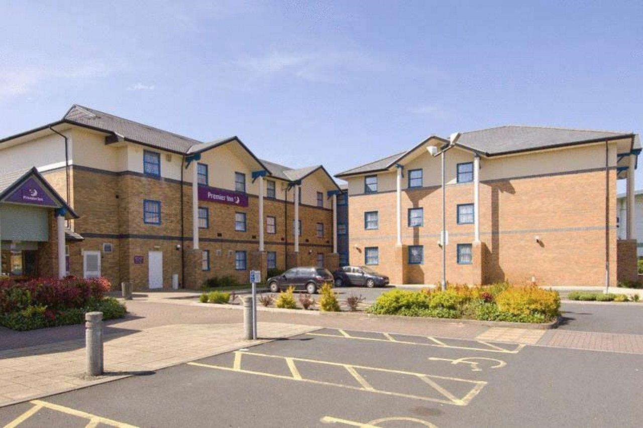 Premier Inn Wolverhampton - North Exterior photo