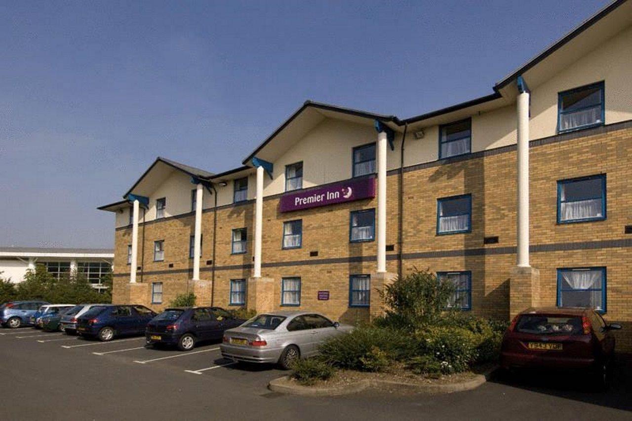 Premier Inn Wolverhampton - North Exterior photo